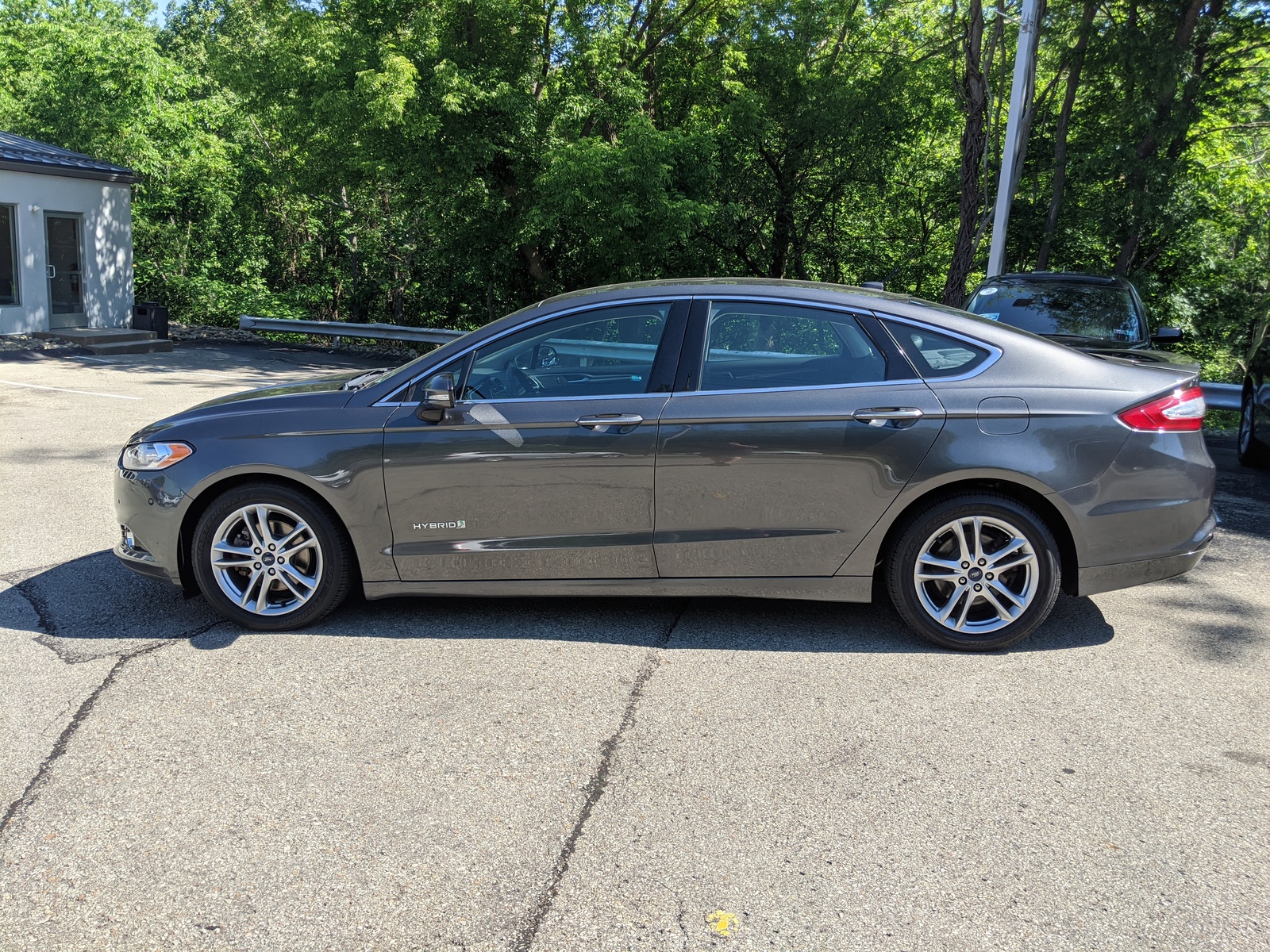 Ford fusion hybrid titanium