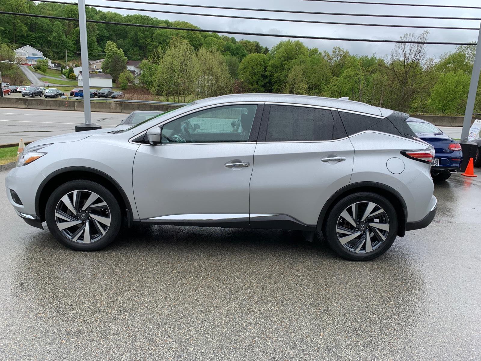 PreOwned 2017 Nissan Murano Platinum in Brilliant Silver Metallic